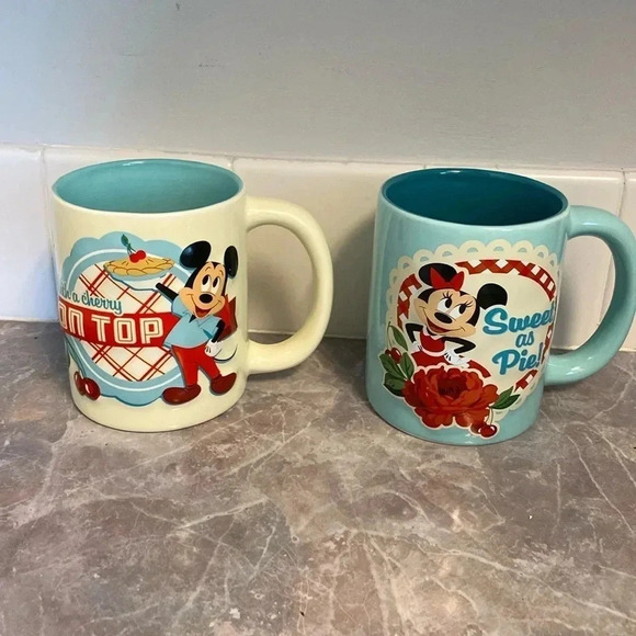 Retro Mickey & Minni Matching Coffee Mugs "Back in the Day Retro Collection" - Picture 1 of 5